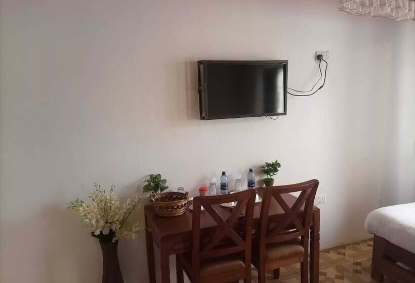 هتل Deep Sea Resort Kitale