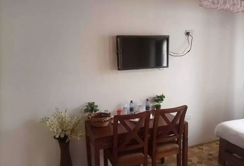 هتل Deep Sea Resort Kitale