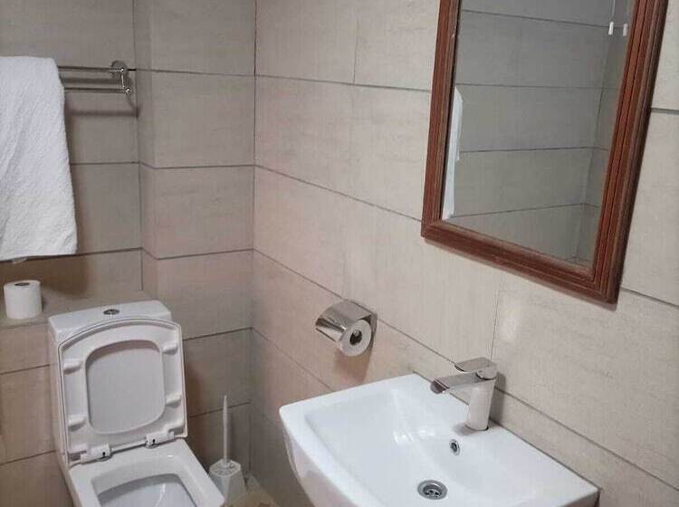 هتل Deep Sea Resort Kitale