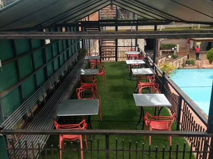 هتل Deep Sea Resort Kitale