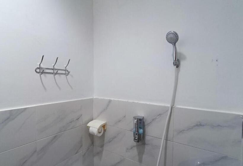 Hotel Oyo 93779 Bumi Tenang Homestay