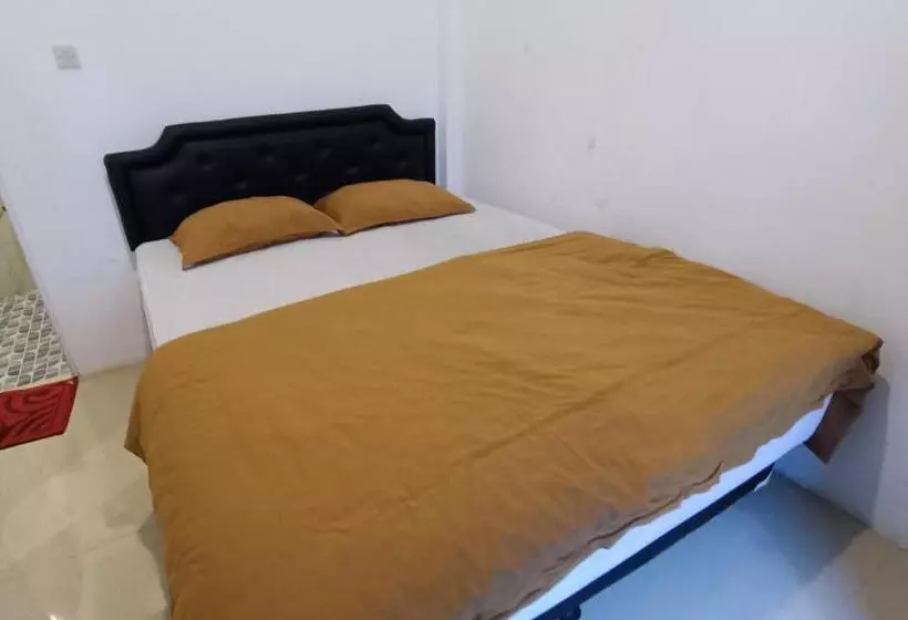 Hotelli Oyo 93779 Bumi Tenang Homestay