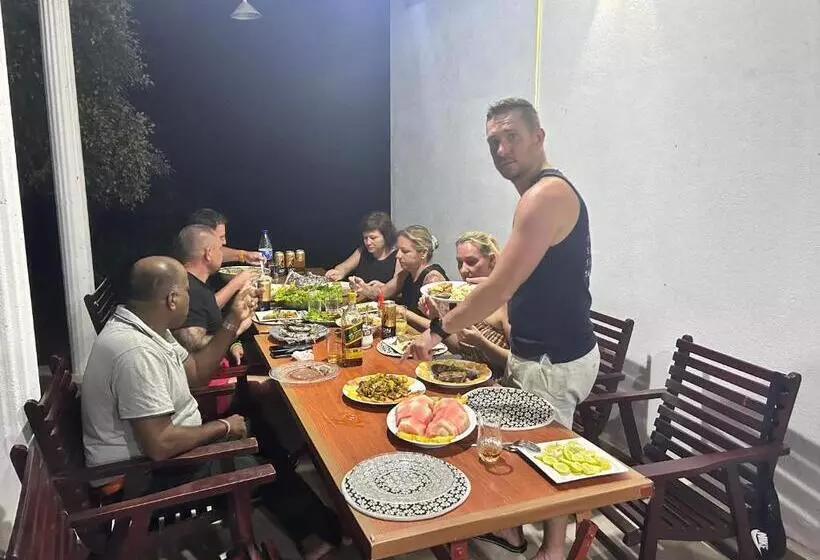 Hotelli Neem Holiday Bungalow Yala