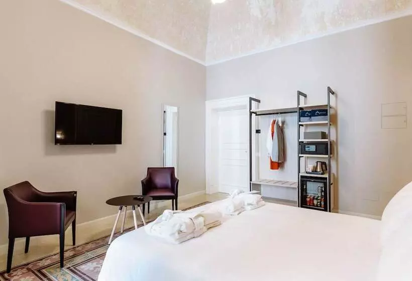 تختخواب و صبحانه Aeris Suite & Relax