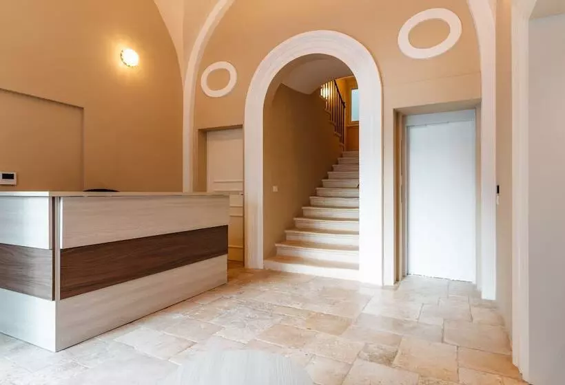 تختخواب و صبحانه Aeris Suite & Relax