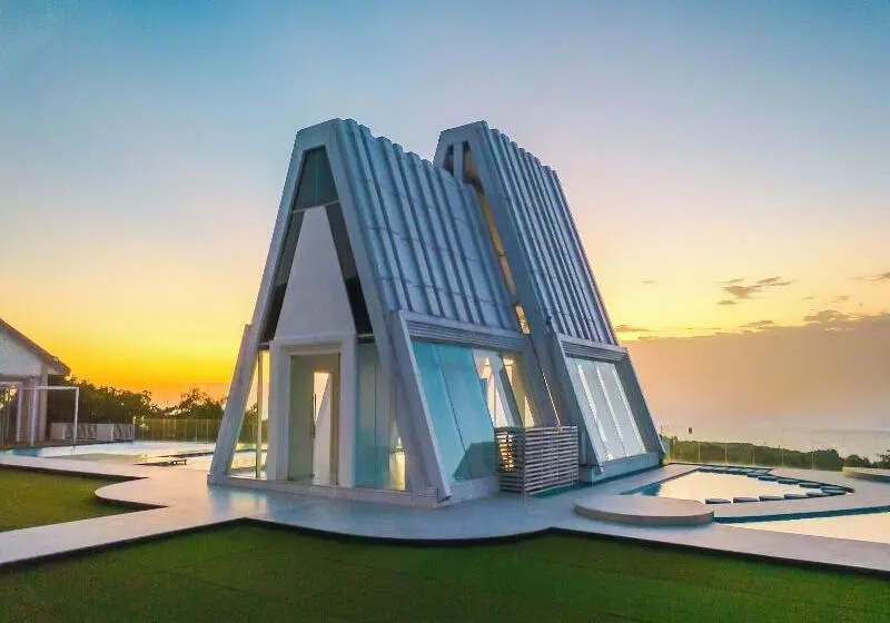 Hotelli Ululani Bali