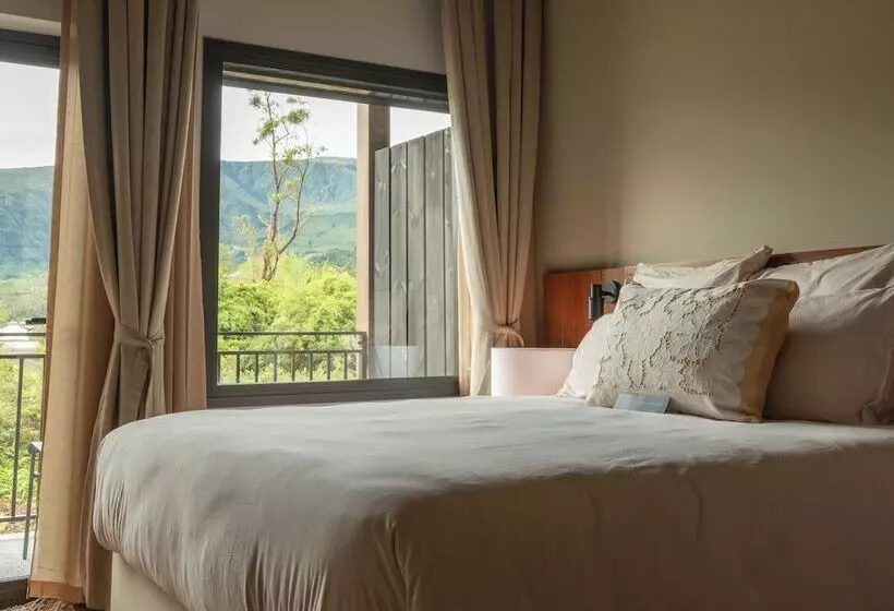 هتل Hôtel Le Tuit Tuit