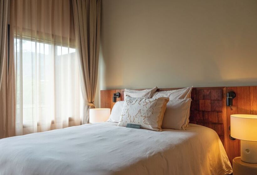 هتل Hôtel Le Tuit Tuit