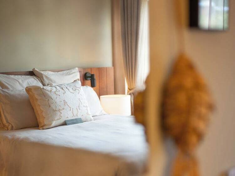 هتل Hôtel Le Tuit Tuit