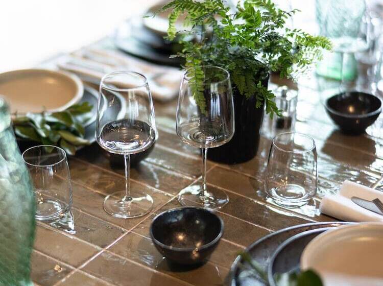 هتل Hôtel Le Tuit Tuit