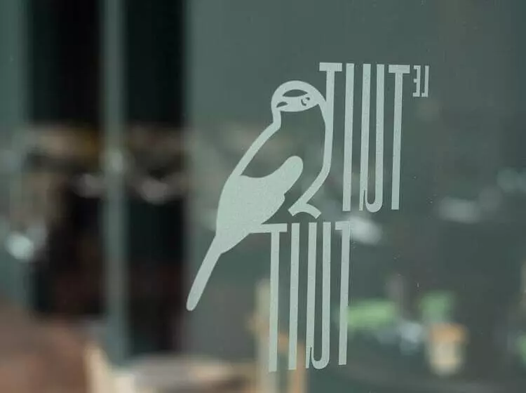 هتل Hôtel Le Tuit Tuit