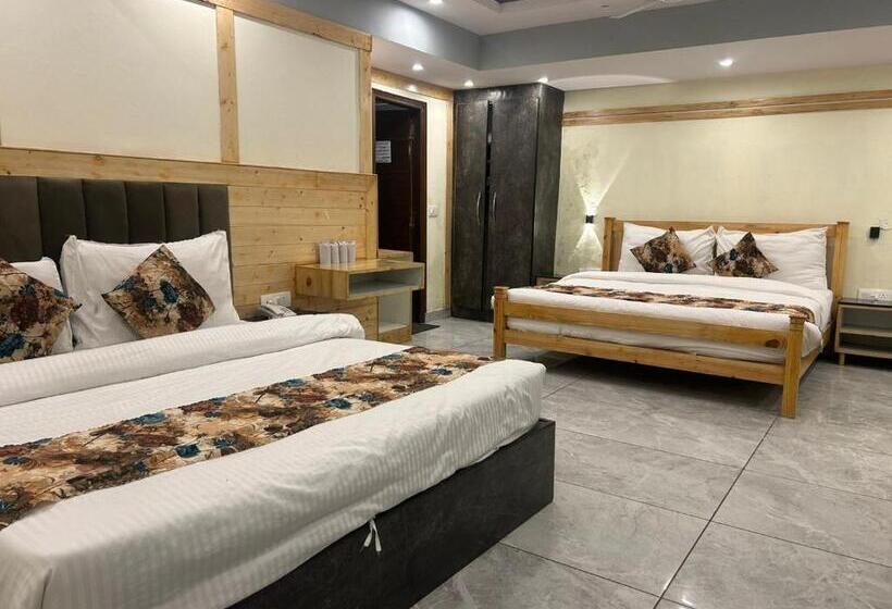 فندق Ooty Mountain And River View, Ooty