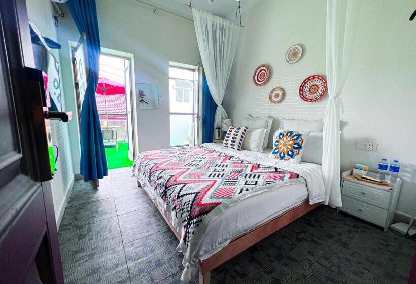 Little White House Homestay Tianmen Mountain Scenic Area