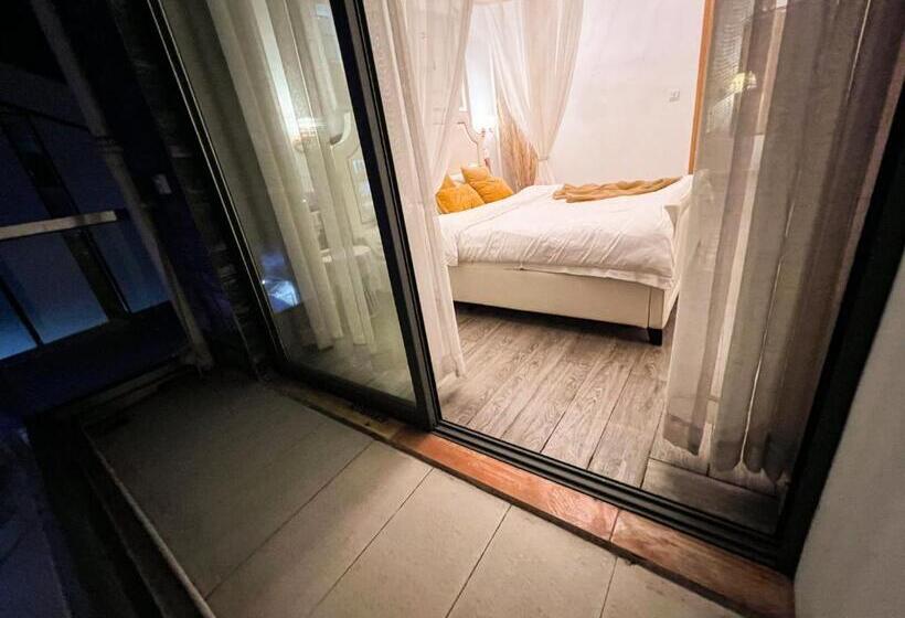 Little White House Homestay Tianmen Mountain Scenic Area