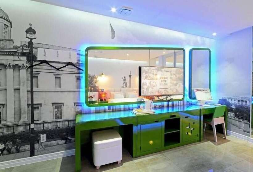 Zara Hotel Peace Square