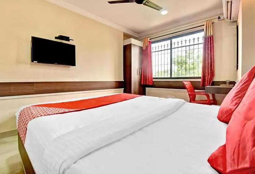 Oyo Hotel Clarks