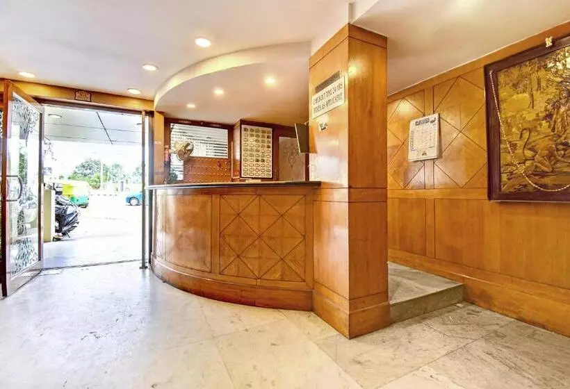 Oyo Hotel Clarks