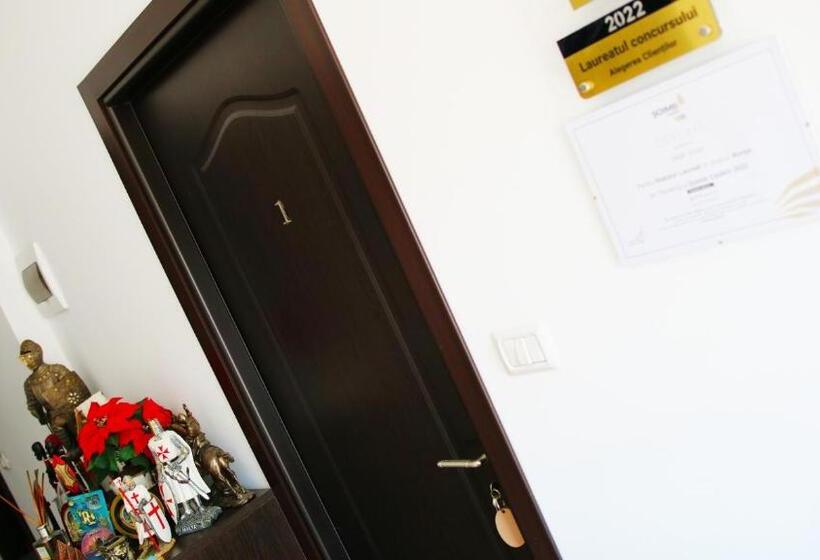 پانسیون Casa Guşă