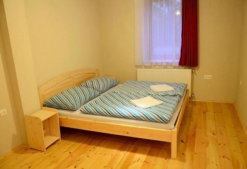 بنسيون Fatornyos Tanyasi Vendégház