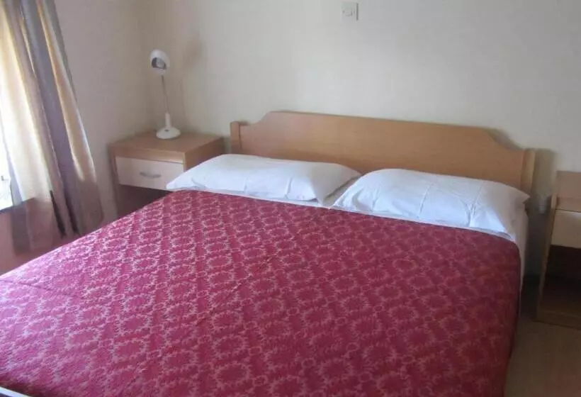 تختخواب و صبحانه Rooms Pri Lovrižu
