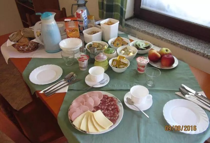 تختخواب و صبحانه Rooms Pri Lovrižu