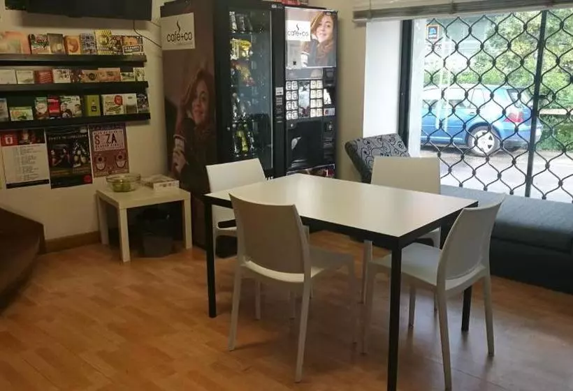 H2o Hostel