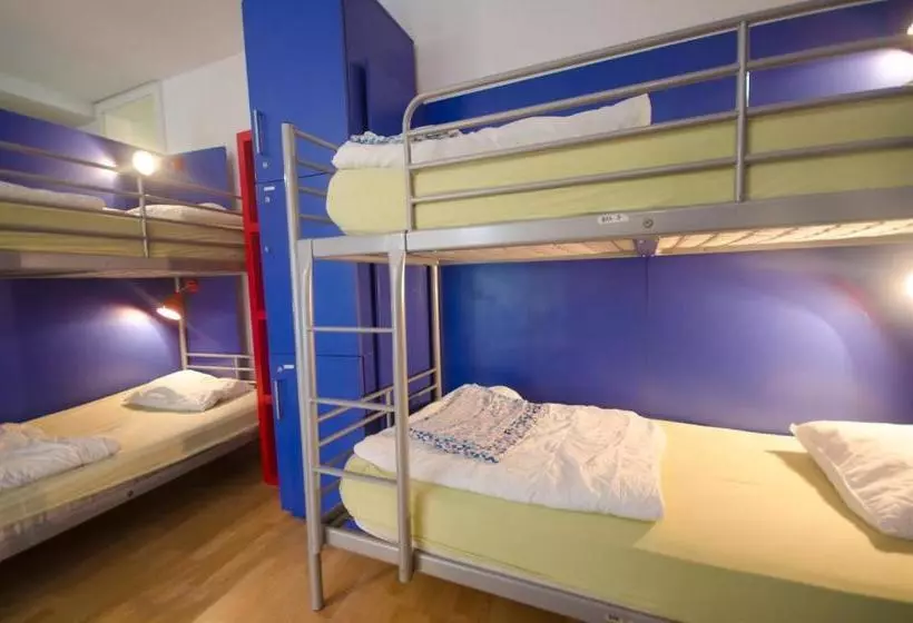 H2o Hostel