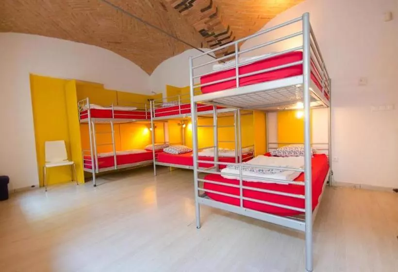 H2o Hostel