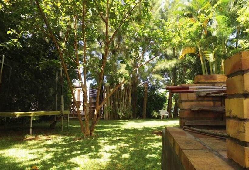 בית מלון כפרי Bubble Dome Village