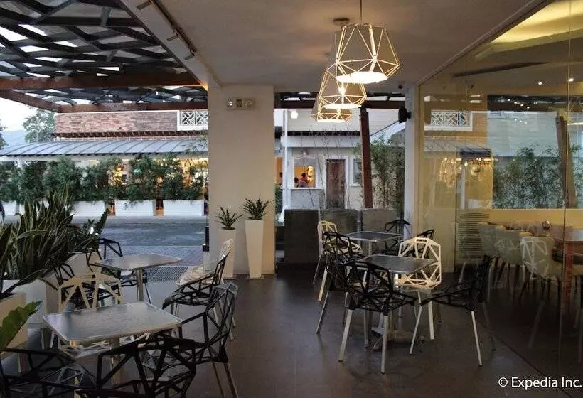 Hotelli One Vittoria