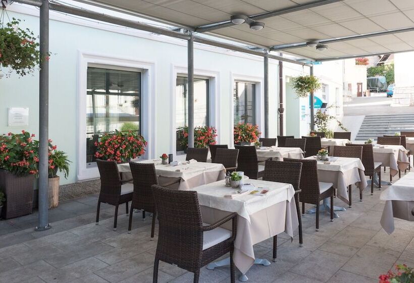 هتل Postojna Cave Rooms & Apartments Proteus