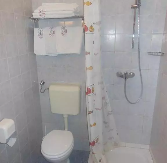 هتل Pri Belokranjcu