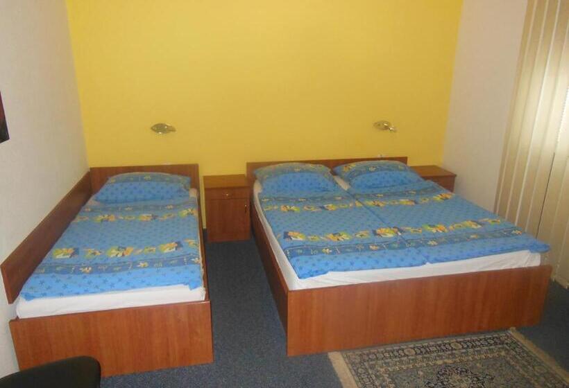 ホテル Pri Belokranjcu