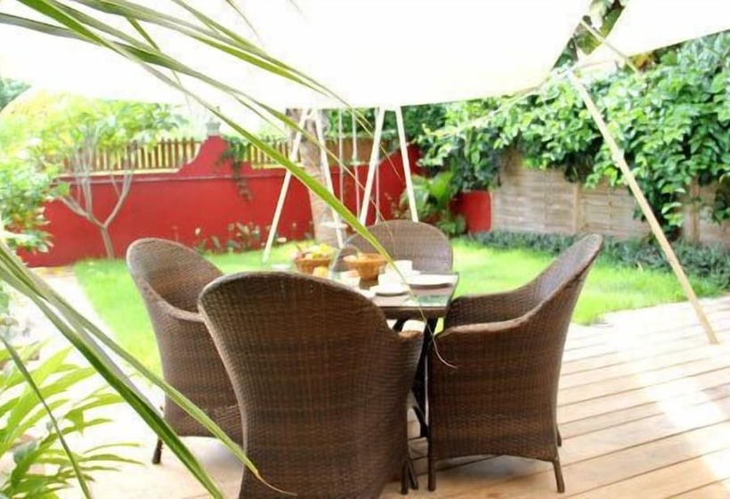 تختخواب و صبحانه Lariad Bnb