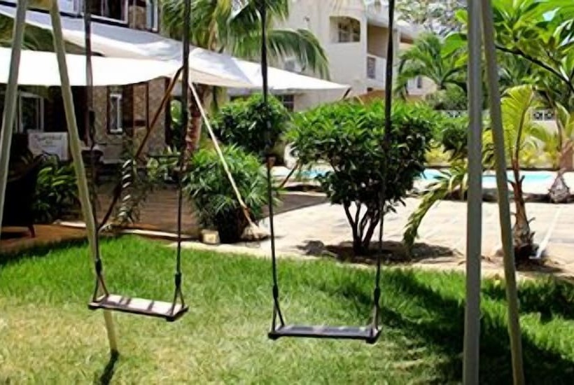 تختخواب و صبحانه Lariad Bnb