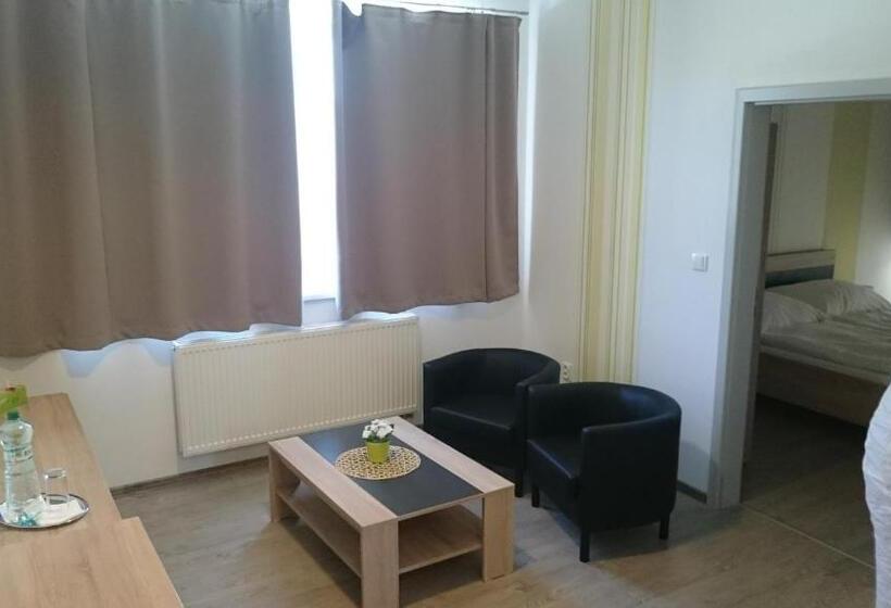 汽车旅馆  Tam Autohof Malacky