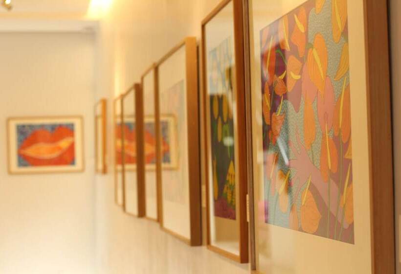 The Purple Tree Bed & Breakfast