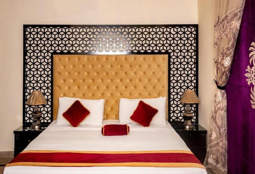 Rose Palace Hotel, Garden Town