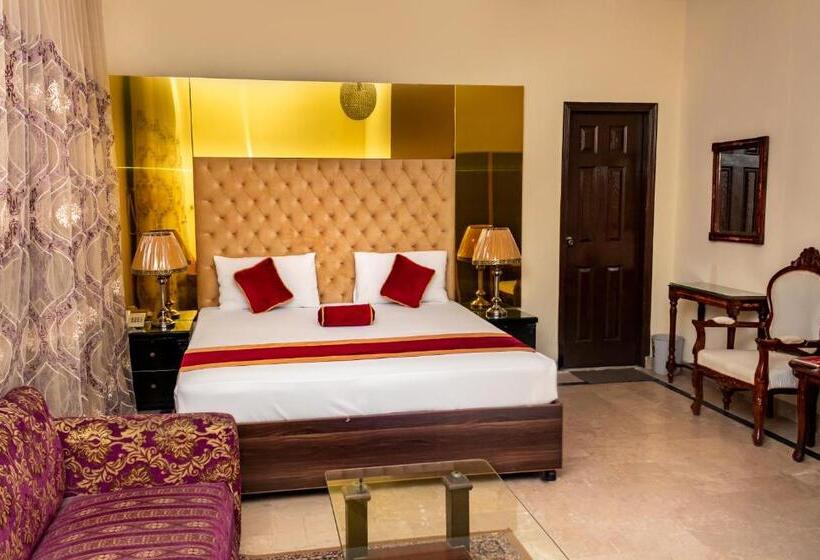 Rose Palace Hotel, Garden Town