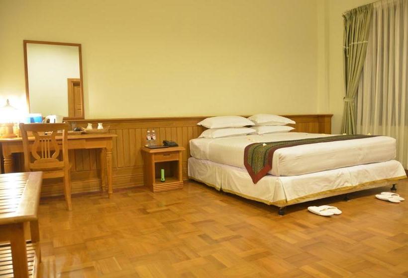 Sky Palace Hotel & Cafe Flight