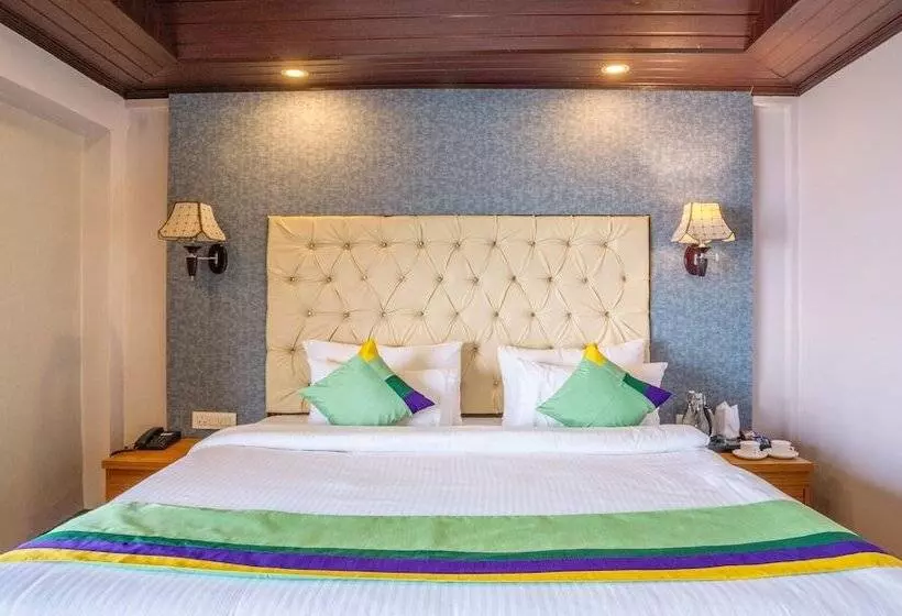 ホテル Treebo Eeshan Rodhi Resort, Darjeeling