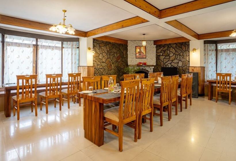 Hotel Treebo Eeshan Rodhi Resort, Darjeeling