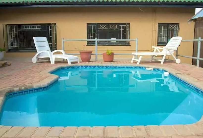 ユースホステル Jeffreys Bay Backpackers