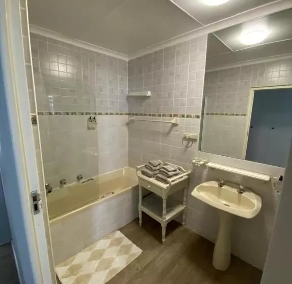 Aamiaismajoitus (B&B) 3coloursblue Guest House