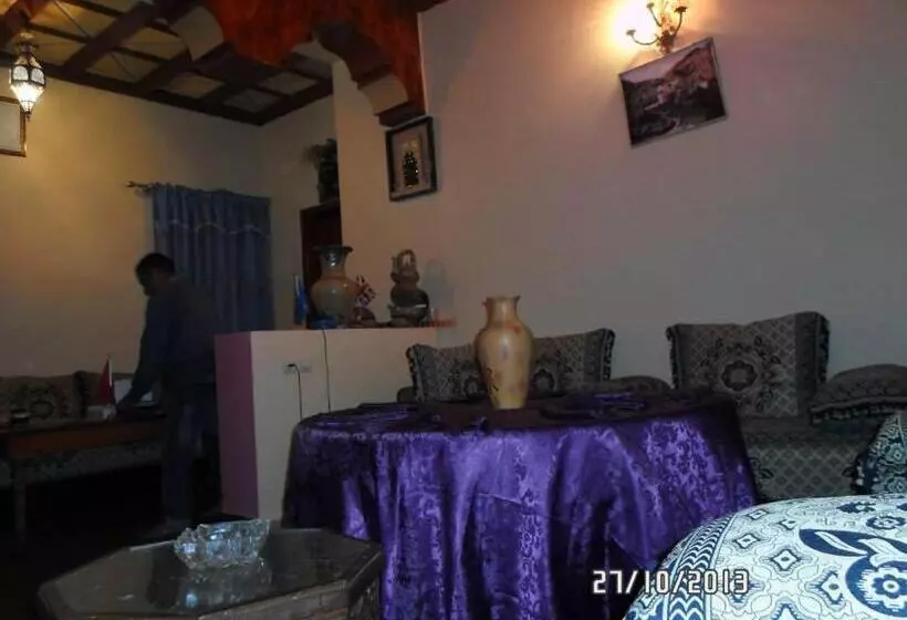 Aamiaismajoitus (B&B) Auberge Tilila