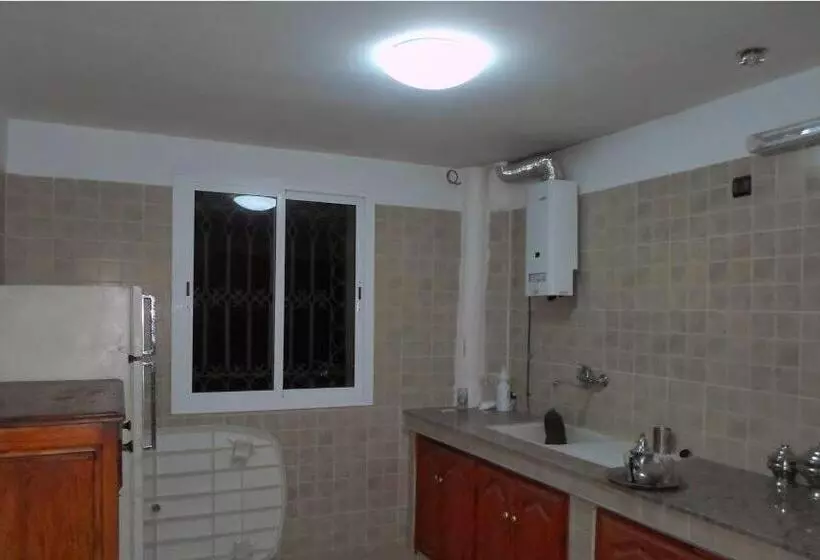 Aamiaismajoitus (B&B) Auberge Tilila
