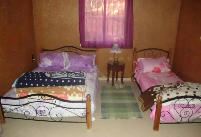 Aamiaismajoitus (B&B) Auberge Tilila