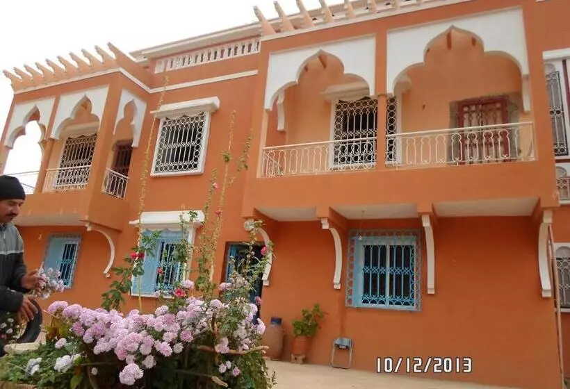 Aamiaismajoitus (B&B) Auberge Tilila