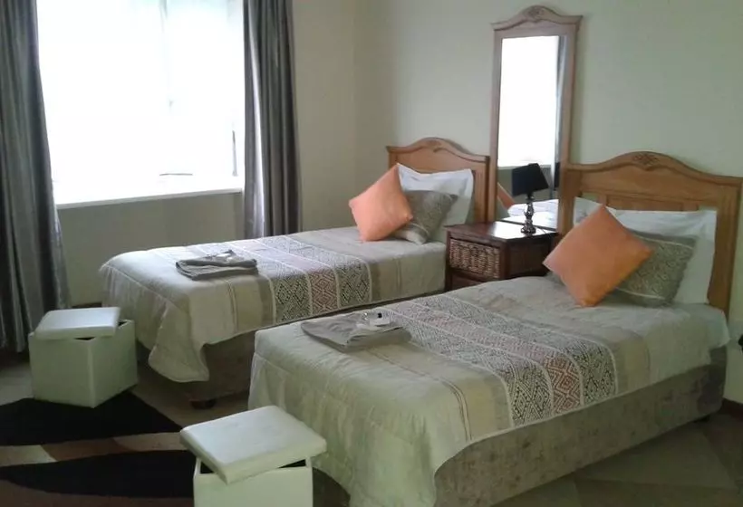 ベッドアンドブレックファースト Black Swan Guest House
