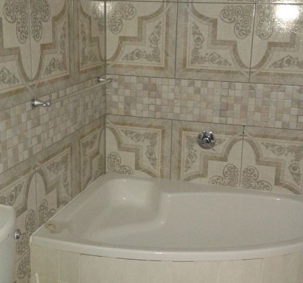 مبيت وإفطار Black Swan Guest House